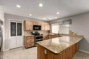 15810 N 30th Dr, Phoenix, AZ 85053 - Photo 13