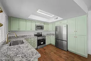 18250 N 39th Ave, Glendale, AZ 85308 - Photo 11