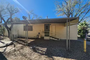 610 Jack Burden Rd, Wickenburg, AZ 85390 - Photo 3