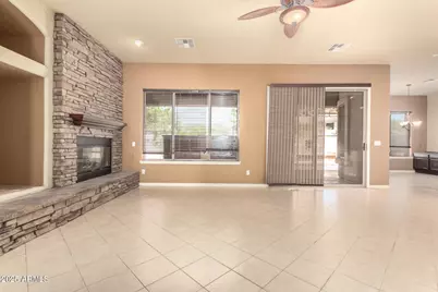 18322 W Sweet Acacia Drive, Goodyear, AZ 85338 - Photo 9