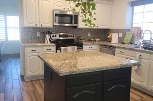 1729 E Brookwood Ct, Phoenix, AZ 85048 - Photo 11