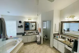 1729 E Brookwood Ct, Phoenix, AZ 85048 - Photo 19