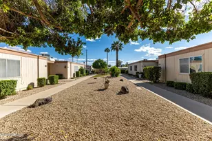 10921 W Coggins Dr, Sun City, AZ 85351 - Photo 3