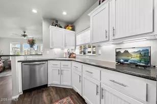 17200 W Bell Rd, Surprise, AZ 85374 - Photo 21