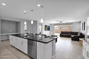 8503 W Peppertree Ln, Glendale, AZ 85305 - Photo 21