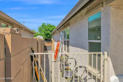 8503 W Peppertree Lane, Glendale, AZ 85305 - Photo 37