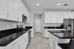 8503 W Peppertree Ln, Glendale, AZ 85305 - Photo 19