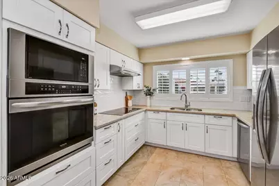 7706 E Meadowbrook Avenue, Scottsdale, AZ 85251 - Photo 3