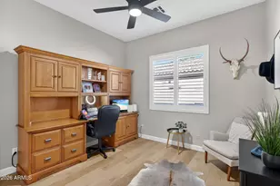 654 E Hampton Ct, Gilbert, AZ 85295 - Photo 35