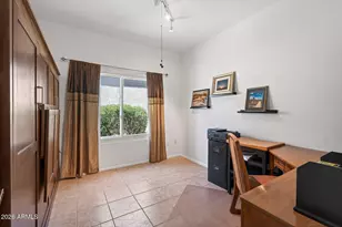 15818 W Lahlum Ln, Surprise, AZ 85374 - Photo 23