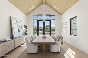 4220 N 57th Pl, Phoenix, AZ 85018 - Photo 17