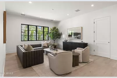 4220 N 57th Place, Phoenix, AZ 85018 - Photo 21