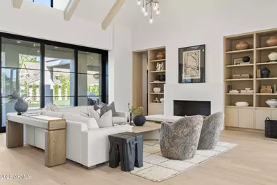 4220 N 57th Place, Phoenix, AZ 85018 - Photo 5