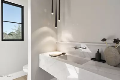 4220 N 57th Place, Phoenix, AZ 85018 - Photo 35