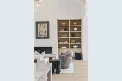4220 N 57th Place, Phoenix, AZ 85018 - Photo 9