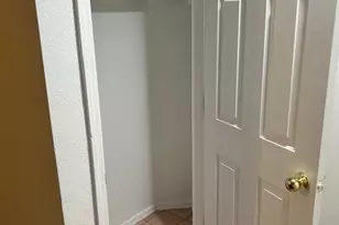 2046 W Columbine Dr, Phoenix, AZ 85029 - Photo 5