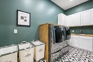 716 W Maddock Rd, Phoenix, AZ 85086 - Photo 35