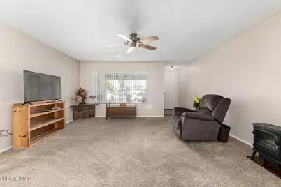 5825 W Sunnyslope Lane, Glendale, AZ 85302 - Photo 11