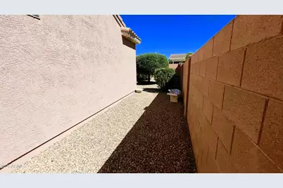 16452 W Century Plant Drive, Surprise, AZ 85387 - Photo 39