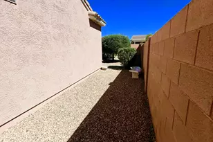 16452 W Century Plant Dr, Surprise, AZ 85387 - Photo 39