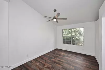 9920 N 57th Drive, Glendale, AZ 85302 - Photo 5