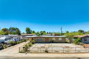 211 Dragoon St, Huachuca City, AZ 85616 - Photo 1