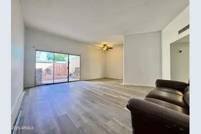 10949 W Coggins Drive, Sun City, AZ 85351 - Photo 5