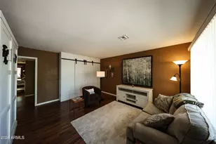 2064 S Farnsworth Dr, Mesa, AZ 85209 - Photo 5