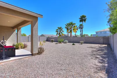 36131 W Seville Drive, Maricopa, AZ 85138 - Photo 29