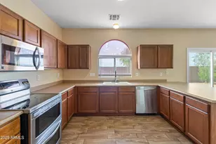 2416 S 90th Glen, Tolleson, AZ 85353 - Photo 7