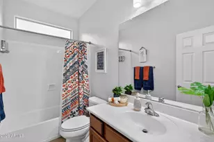 18440 W Surprise Farms Loop N, Surprise, AZ 85388 - Photo 29