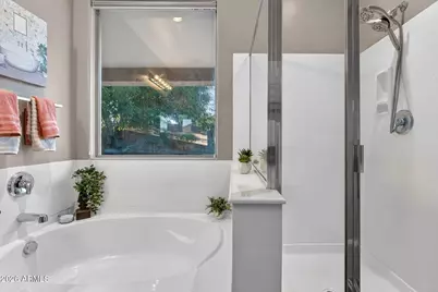 18440 W Surprise Farms Loop N, Surprise, AZ 85388 - Photo 23