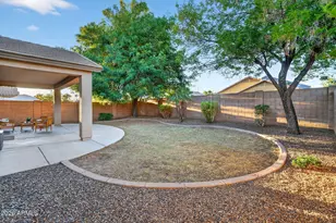 18440 W Surprise Farms Loop N, Surprise, AZ 85388 - Photo 33