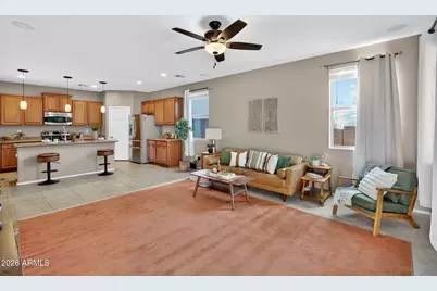 18440 W Surprise Farms Loop N, Surprise, AZ 85388 - Photo 9