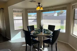 7569 W Maui Ln, Peoria, AZ 85381 - Photo 11