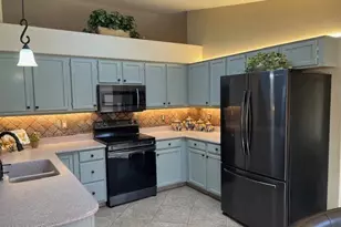 7569 W Maui Ln, Peoria, AZ 85381 - Photo 13