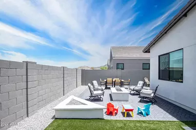 812 E Summerside Road, Phoenix, AZ 85042 - Photo 43
