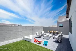 812 E Summerside Rd, Phoenix, AZ 85042 - Photo 43