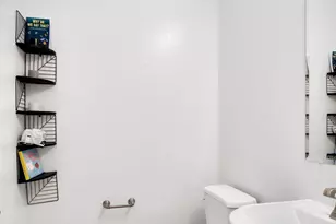 812 E Summerside Rd, Phoenix, AZ 85042 - Photo 41