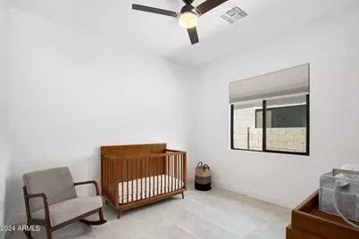 812 E Summerside Road, Phoenix, AZ 85042 - Photo 33