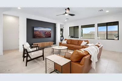 812 E Summerside Road, Phoenix, AZ 85042 - Photo 11