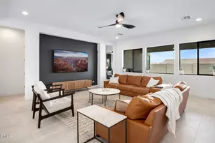 812 E Summerside Rd, Phoenix, AZ 85042 - Photo 11