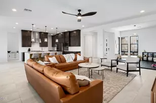 812 E Summerside Rd, Phoenix, AZ 85042 - Photo 9