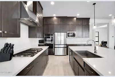 812 E Summerside Road, Phoenix, AZ 85042 - Photo 13