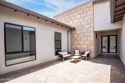 812 E Summerside Road, Phoenix, AZ 85042 - Photo 5