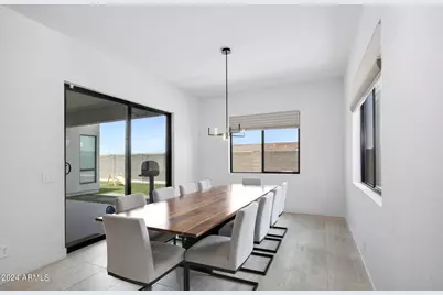 812 E Summerside Road, Phoenix, AZ 85042 - Photo 15