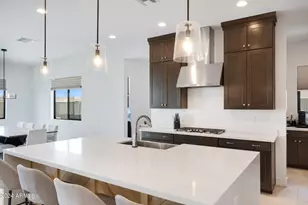 812 E Summerside Rd, Phoenix, AZ 85042 - Photo 13