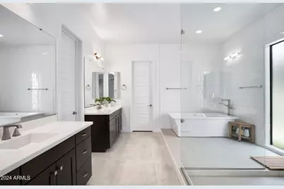 812 E Summerside Road, Phoenix, AZ 85042 - Photo 19