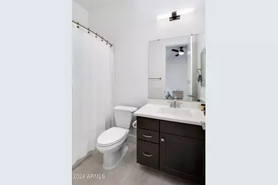 812 E Summerside Road, Phoenix, AZ 85042 - Photo 37