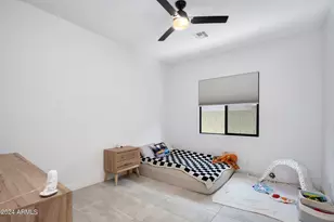 812 E Summerside Rd, Phoenix, AZ 85042 - Photo 35